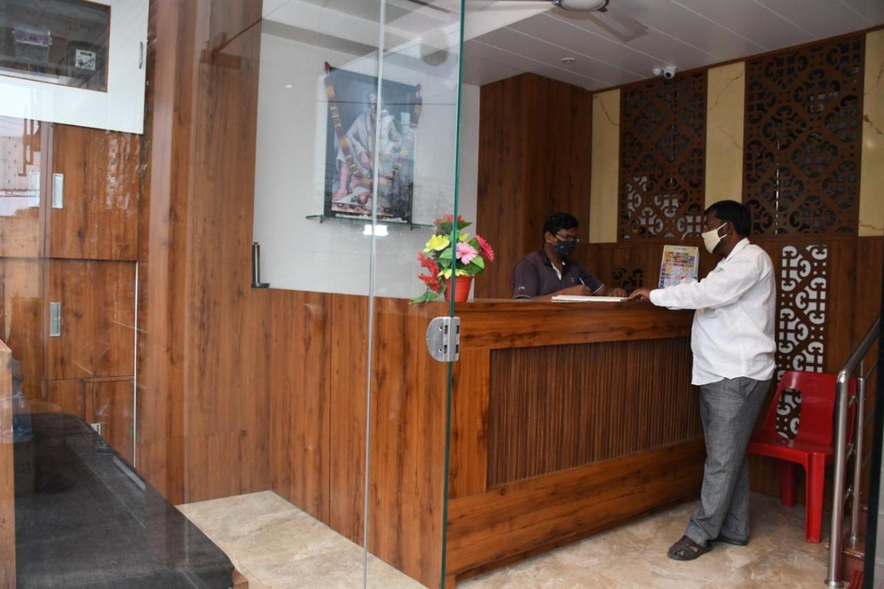 Hotel Sai Shatabdi Ширди Экстерьер фото