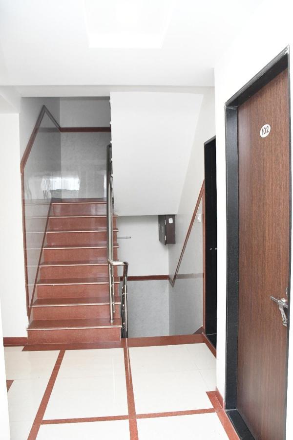 Hotel Sai Shatabdi Ширди Экстерьер фото